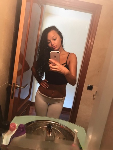 Ayazağa VIP Escort Deniz
