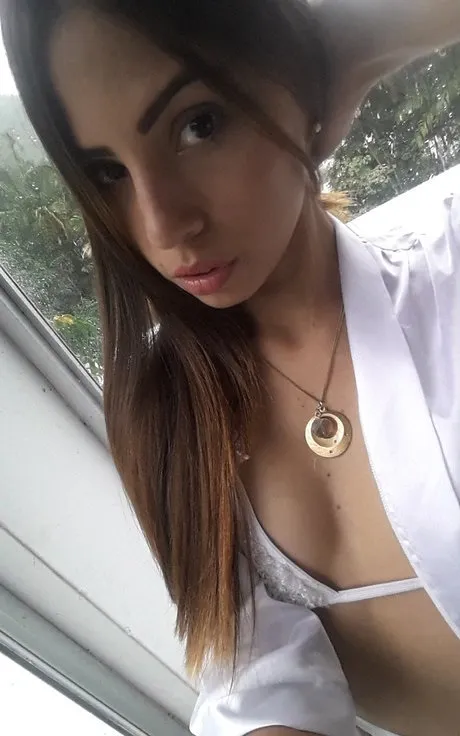 Irmak - Büyükçekmece VIP Escort Bayan Modeli - Gerçek Fotoğraflı İlan